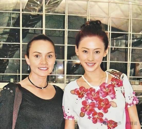新奥今晚买什么和张柏芝近照撞脸向太与张柏芝像